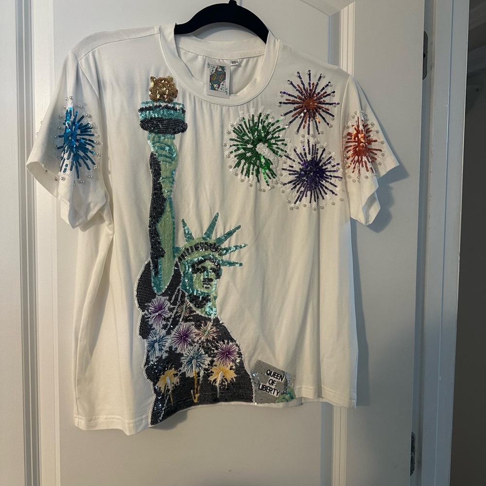Queen Of Sparkles - Sequin Statue of Liberty T-Shirt